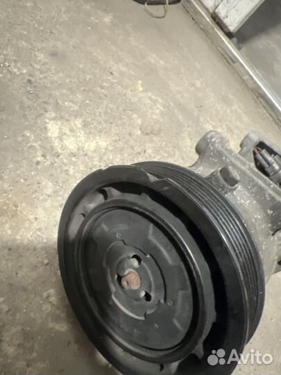 Компрессор кондиционера Renault Scenic lll 1.5dci