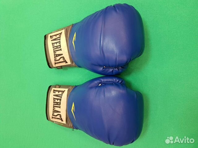 Боксерские перчатки 12 oz