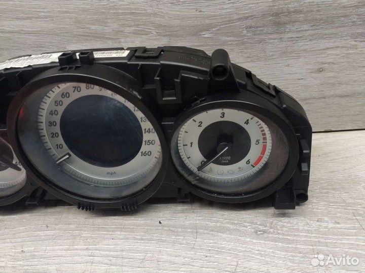Щиток приборов Mercedes C W204