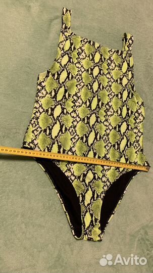 Отличный купальник яркой расцветки