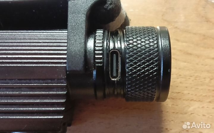 Налобный фонарик boruit D25