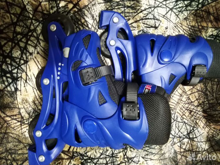 Комплект ролики размер 29-32, защита, шлем, носки