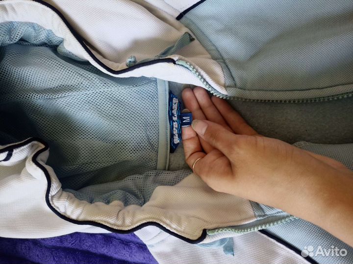 Олимпийка и пиджак