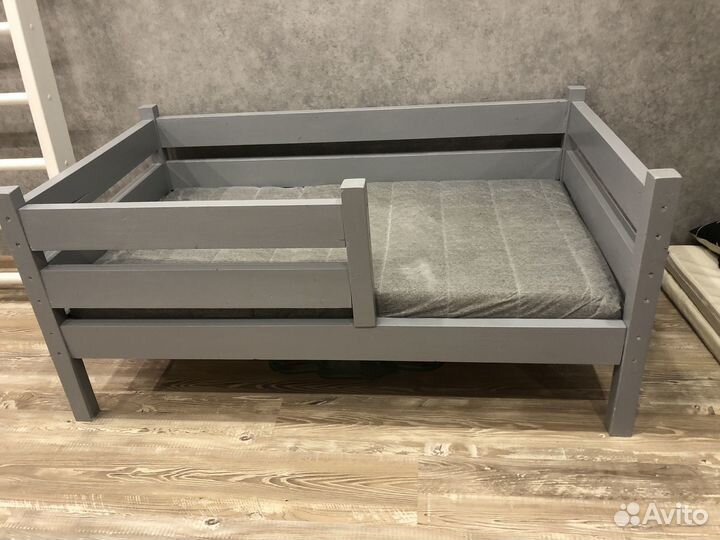 Кровать детская 130*70