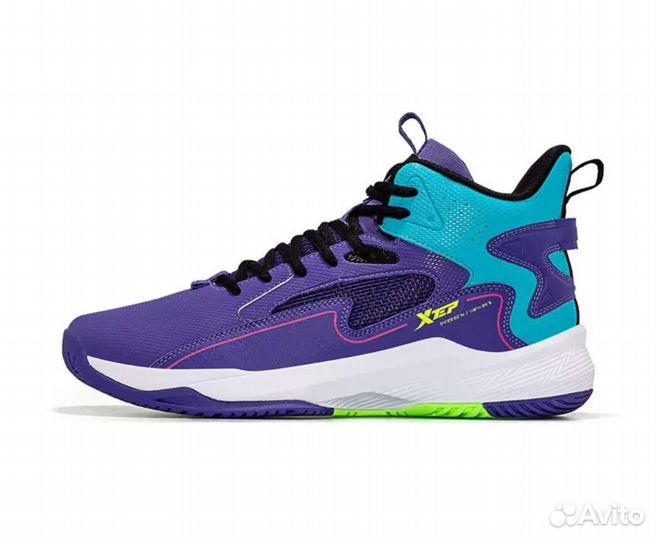 Баскетбольные кроссовки Xtep