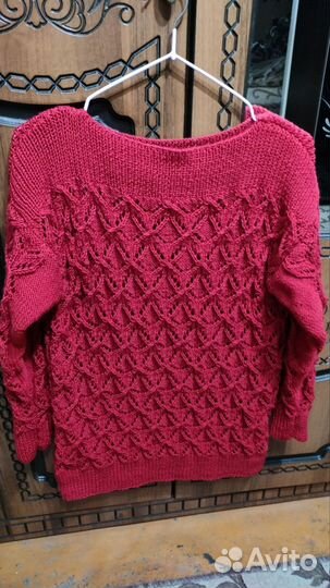 Свитер женский