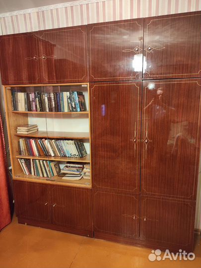 Стенка в гостиную бу