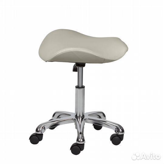 Стул мастера кейси без спинки