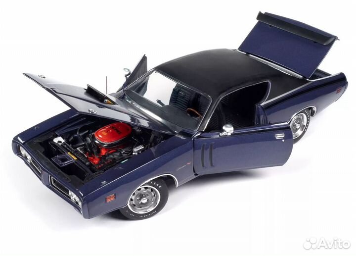 Auto World mcacn 1971 Dodge Charger R/T 1:18