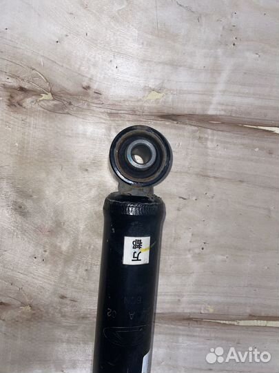 Амортизатор задний 660 заднее Chery Tiggo 8 Pro Б/у