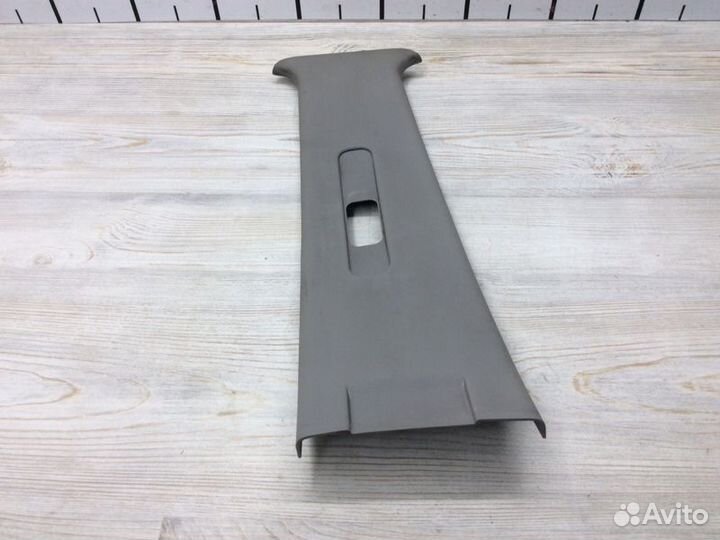 Обшивка стойки средней верхняя левая Mitsubishi