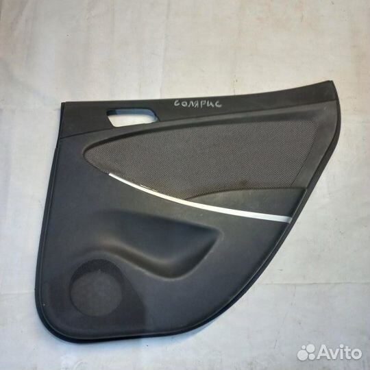 Обшивка двери задняя правая Hyundai Solaris 1