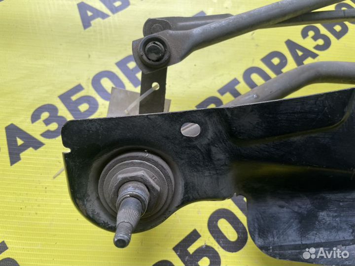 Трапеция стеклоочистителей Ford Fusion