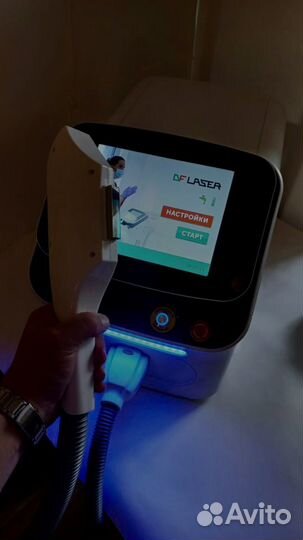 Аппарат для эпиляции DF laser Hybrid adss