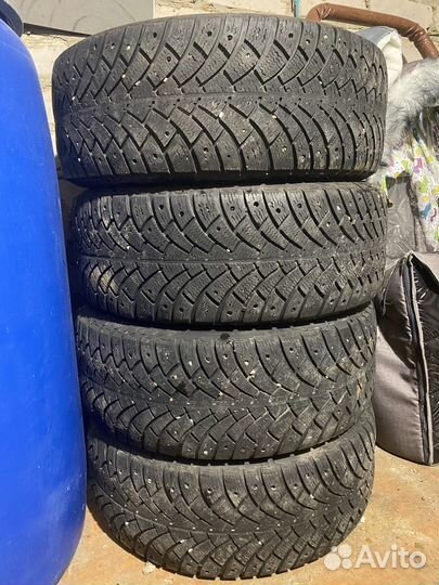 Bfgoodrich G-Force Stud 205/55 R16