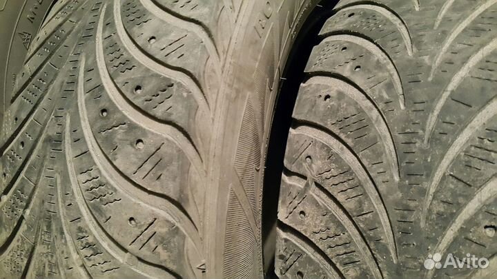 Goodyear UltraGrip Extreme 215/65 R16