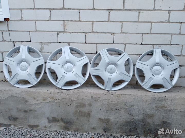 Колпаки на Форд r14
