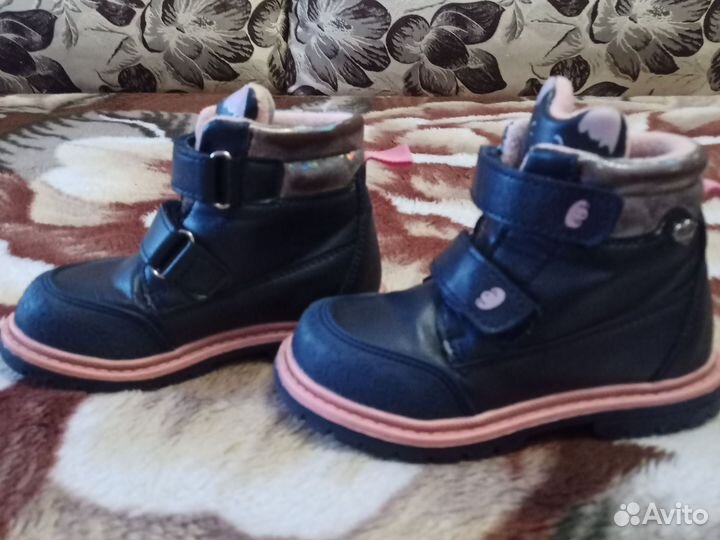 Ботинки демисезонные на девочку 24 размер