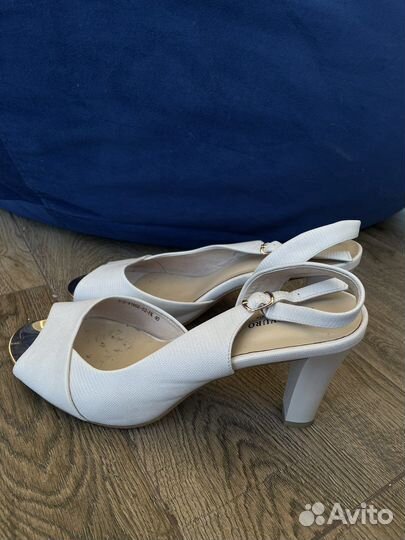 Босоножки женские 40 размер