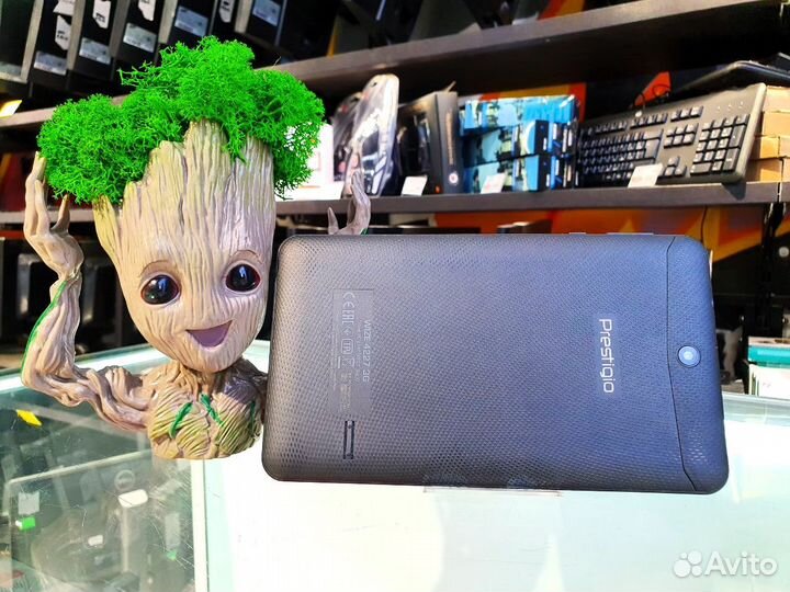 Планшет Prestigio wize 4227 3G 1/8GB android 8