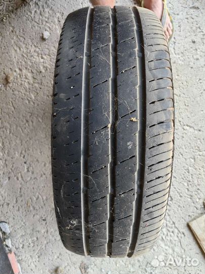 Continental Vanco 2 235/65 R16
