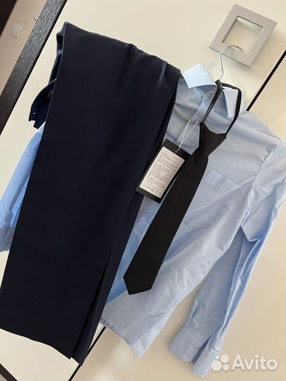 Костюм для мальчика новый школьный