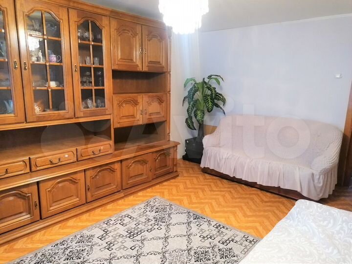 2-к. квартира, 55 м², 1/5 эт.