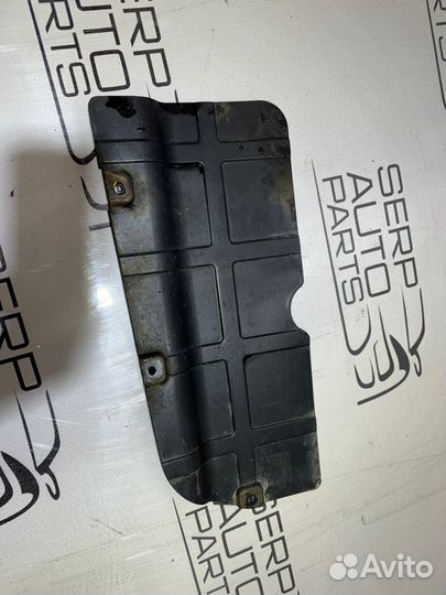 Пыльник двигателя левый Kia Ceed ED G4FA 2010