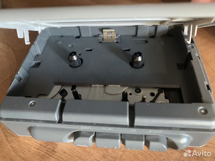 Кассетный плеер aiwa HS-RM436