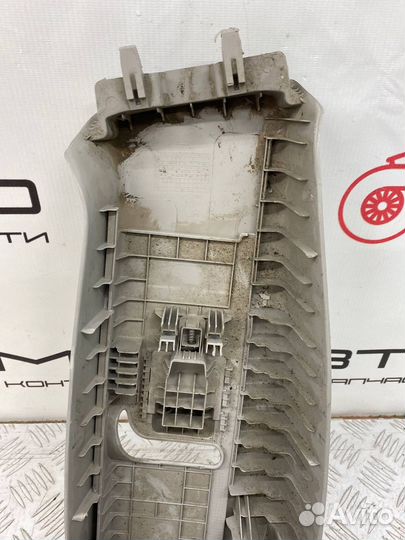 Б/У накладка стойки салона (обшивка салона) левый