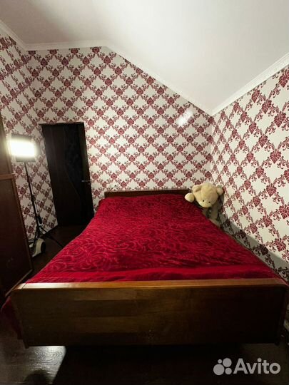 Комплект мебели из дерева