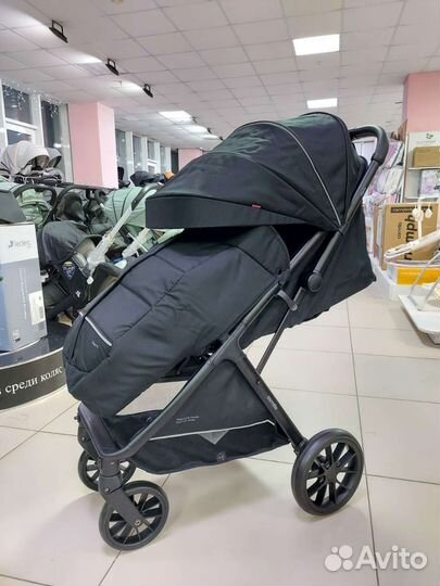 Прогулочная коляска Carrello Nero до 22 кг
