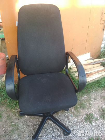 Компьютерное кресло