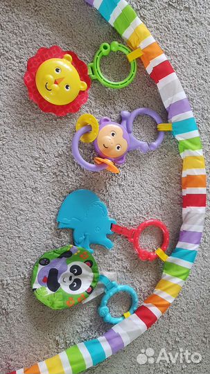 Развивающий коврик fisher price с пианино