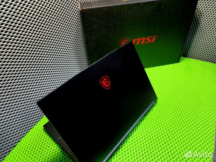 Ноутбук MSI Core i5 на RTX 3060 (как новый)