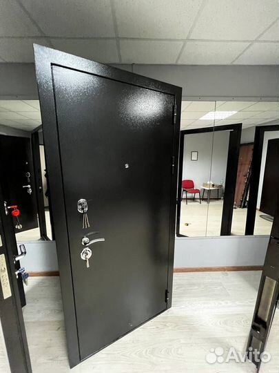 Тёплая входная дверь с бесплатной доставкой