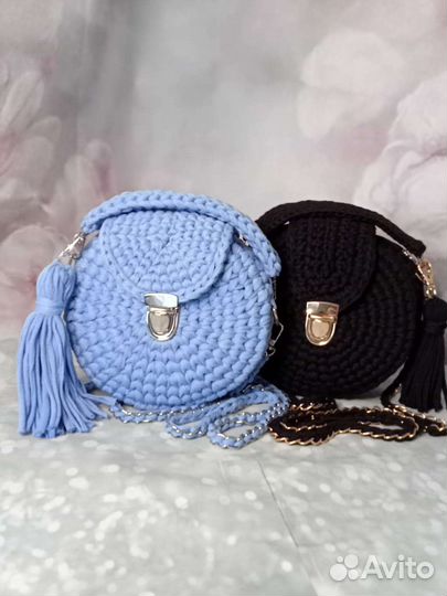 Сумка женская из трикотажной пряжи. Размер 20 см