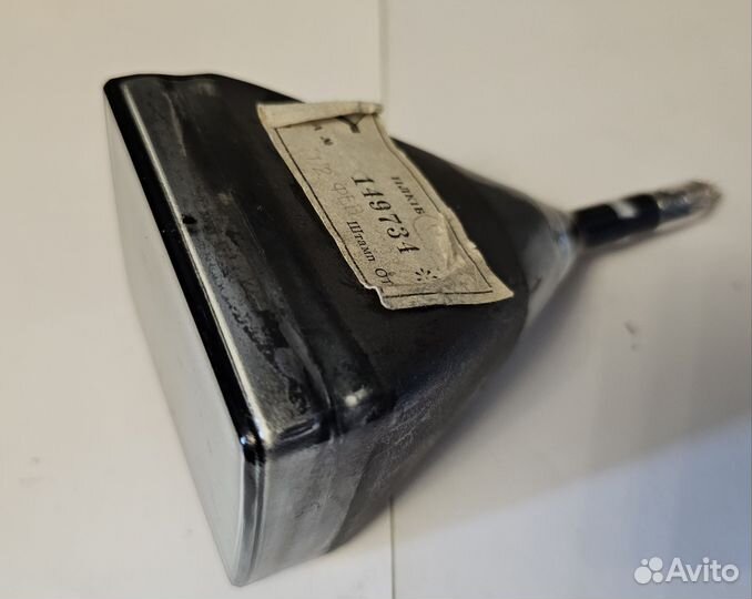 Радиодетали, электромоторы, предохранители