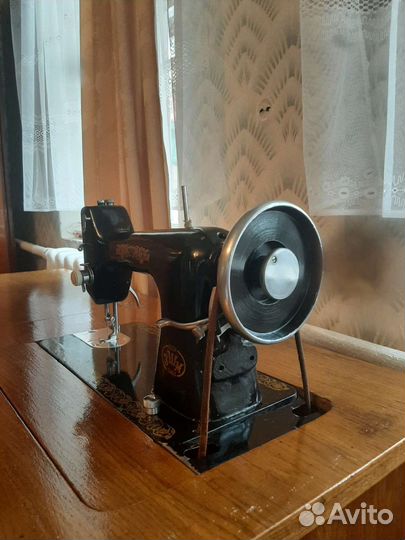 Швейная машинка зшм