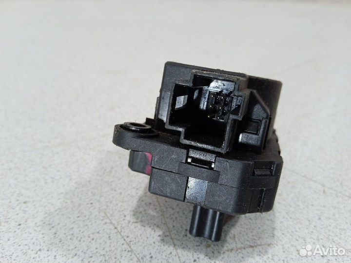 Моторчик заслонки печки 52437252