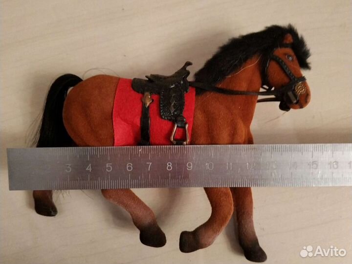 Лошадь игрушка