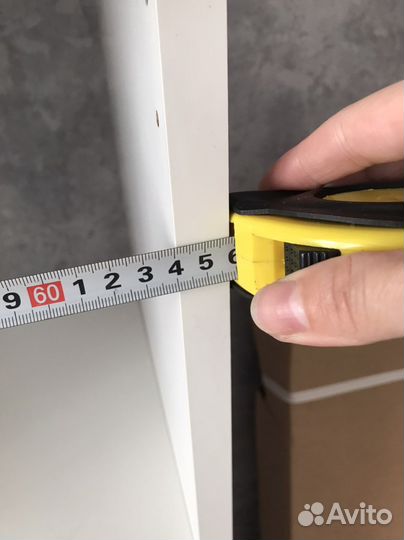 Стеллаж IKEA и стол IKEA