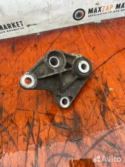 Кронштейн кпп Ford Focus 3 2011-2019