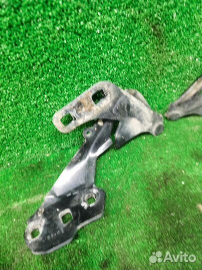 Петля капота Ford Mondeo 4 рестайлинг 1.6 2011