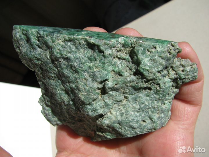 Жадеит (срез,горбушка)