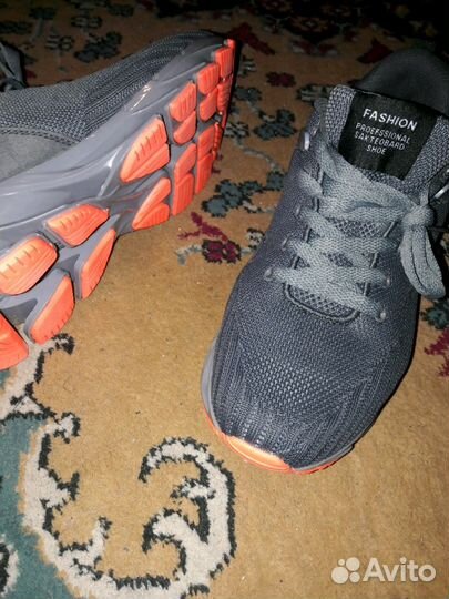 Кроссовки 41-42