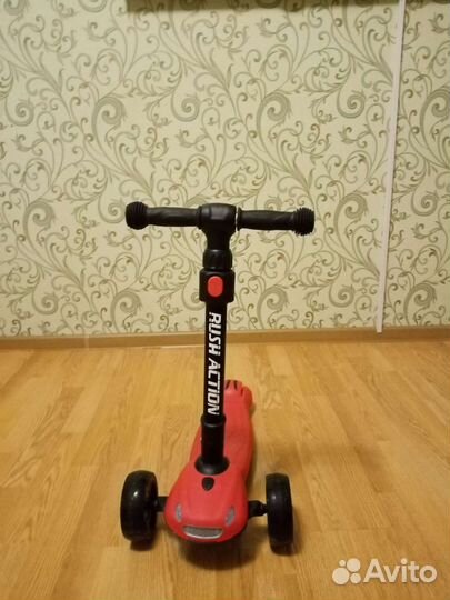 Самокат детский трехколесный б/у