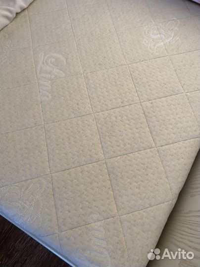 Кровать детская с матрасом + бортики+ покрывало