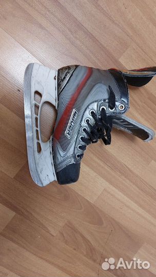 Коньки хоккейные Bauer