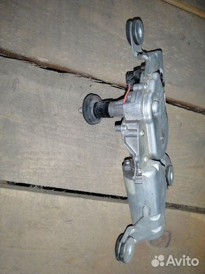 Мотор стеклоочистителя задний Bmw X3 E83 N52B30